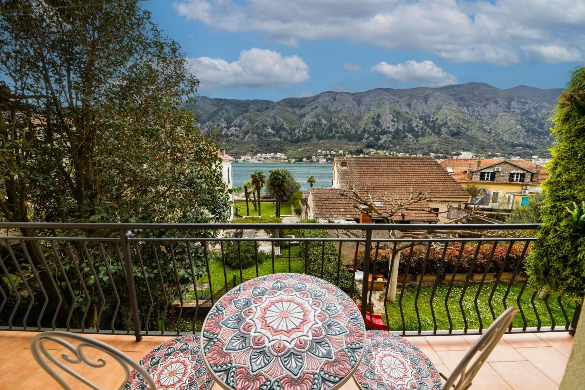 Apartmani F&M Kotor Eksteriør bilde